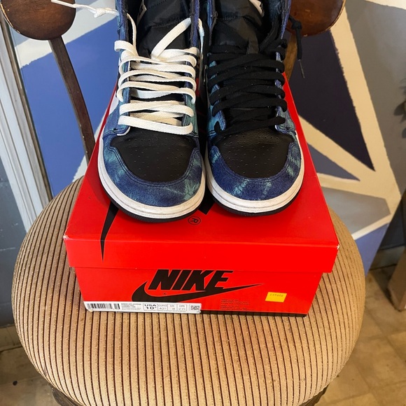 Air Jordan retro 1 HI OG size women’s 10.5= men’s 9 - Picture 2 of 5